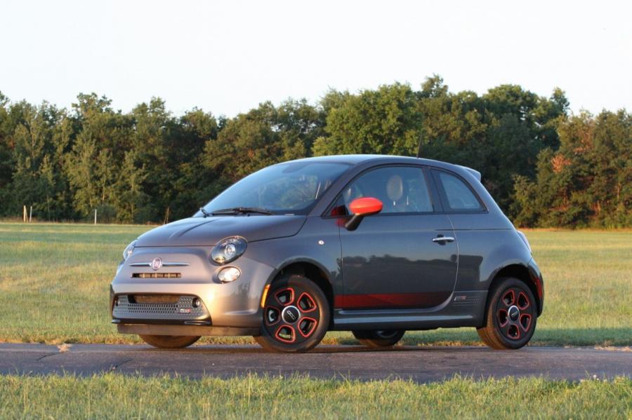  Fiat 500e 2013 года  (фото 141 из 141)